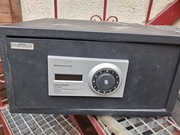 Sejf używany, sprawny, brak klucza