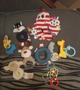 Zestaw zabawek niemowlęcych -8 sztuk 