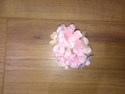 Gumka spinka do włosów z materiału ozdobna zapinka różowa kwiaty PRL