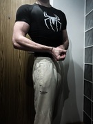 czarna koszulka pająk kompresyjna Spiderman 