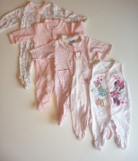 Zestaw ubranek dla dziewczynki w rozmiarze 62