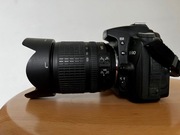 Nikon D90 z obiektywem Nikkor 18-105