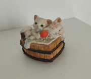 FIGURKA - KOTKI W CEBRZYKU