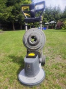 Cykliniarka polerka szorowarka Karcher Profesjonal