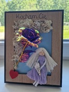 Ramka ozdobna handmade laleczka+róża, prezent 