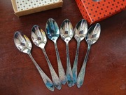 Nieużywane łyżeczki do kawy małe posrebrzane z okresu PRL