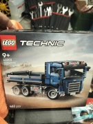 LEGO Technic Wywrotka z przechylaną skrzynią 42203