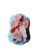 Mydło glicerynowe motyl wśród kwiatów