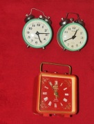 Sevani ZSRR budziki zegar nakręcany zielony miętowy retro PRL mechaniczny