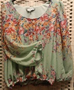 26. Elegancka bluzka w kwiaty.New Look.