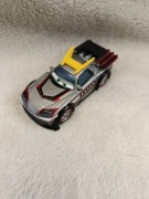 Samochodzik z serii zygzak McQueen 