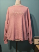 Sweter z napisem Love 