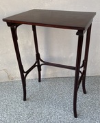 Stolik gięty bukowy