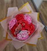 Dzień kobiet walentynki wieczny bukiet