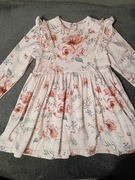 Dziewczęca sukienka w kwiaty 