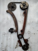 rozrząd kompletny , ślizgi + koło zmiennych faz Mazda 6 GG/GY 2.0 benz