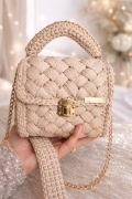 Torebka damska elegancka beżowa na wesele komunię złote dodatki