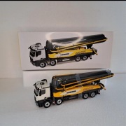 Model pompy do betonu Liebherr 43 R4 XT, nowa w oryginalnym opakowaniu