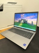 Laptop Dell Precision 3561 i9-11950H/Nvidia T600/32GB RAM/512GB SSD