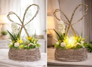 Wielkanocny stroik z króliczymi uszami z bazi