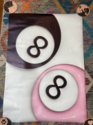 Plakat Dwie Bile Biała Różowa 8bill vintage retro style