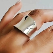 Pierścionek gładki srebrny pr. 925 rozm. 18