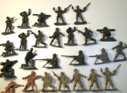 PRL Mini Żołnierzyki Bazarowe z lat 80 wzrost średni II WW