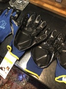 Para rękawic do czesania kotka lub pieska rozmiar M i L