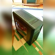 Komputer PC z monitorem i głośnikami