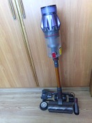 Odkurzacz pionowy laresar v7