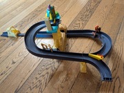 Zabawka "Stacyjkowo - Tor Próbny" - zjeżdżania z katapultą 