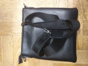 Torebka męska typu listonoszka Lasocki. 