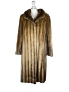 Długie futro z piżmaków, lekkie i miękkie futro naturalne S/M