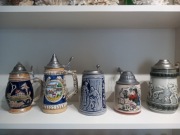 Kufle porcelanowe z pokrywką