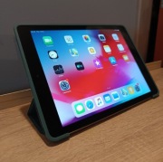 Apple iPad Air A1475 - 64GB/1GB