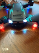 Dron składany z kamerą.