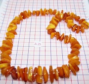 Sprzedam bursztyn bałtycki duże korale Vintage biżuteria