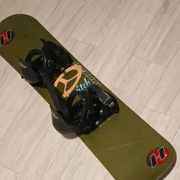 Deska snowboardowa  HOOGER SWITCH 1 + wiązania. 107 cm