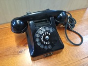PRL Telefon T4, bakelit, 1953r. Ekspozycyjny zabytek techniki.