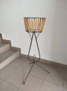 Stojący KWIETNIK (18) Metaloplastyka PRL stal Loft Styl ogród zimowy