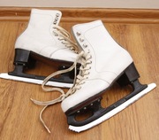 Łyżwy figurówki PIRUET Rozmiar 37(długość stopy 24 cm)