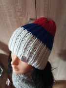 Czapka na drutach, czapka kibica 