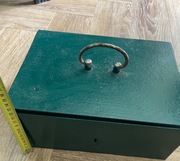 Stara skrzynka na narzędzia 