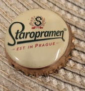 Kapsel Staropramen butelkowane Czechy 