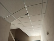 Sufit podwieszany kasetonowy biedronki z montażem