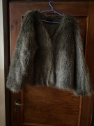 Kurtka sztuczne futro