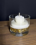 Świeczka z kwiatem piwonii