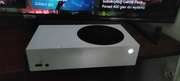 XBox Series S sprawny. Sprzedaję bez pada.