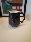 450 ml home&you czarny kubek Oblique geometryczny kształt ceramiczny