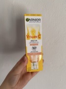 Niewidoczny fluid na dzień Garnier Vitamin C SPF50+